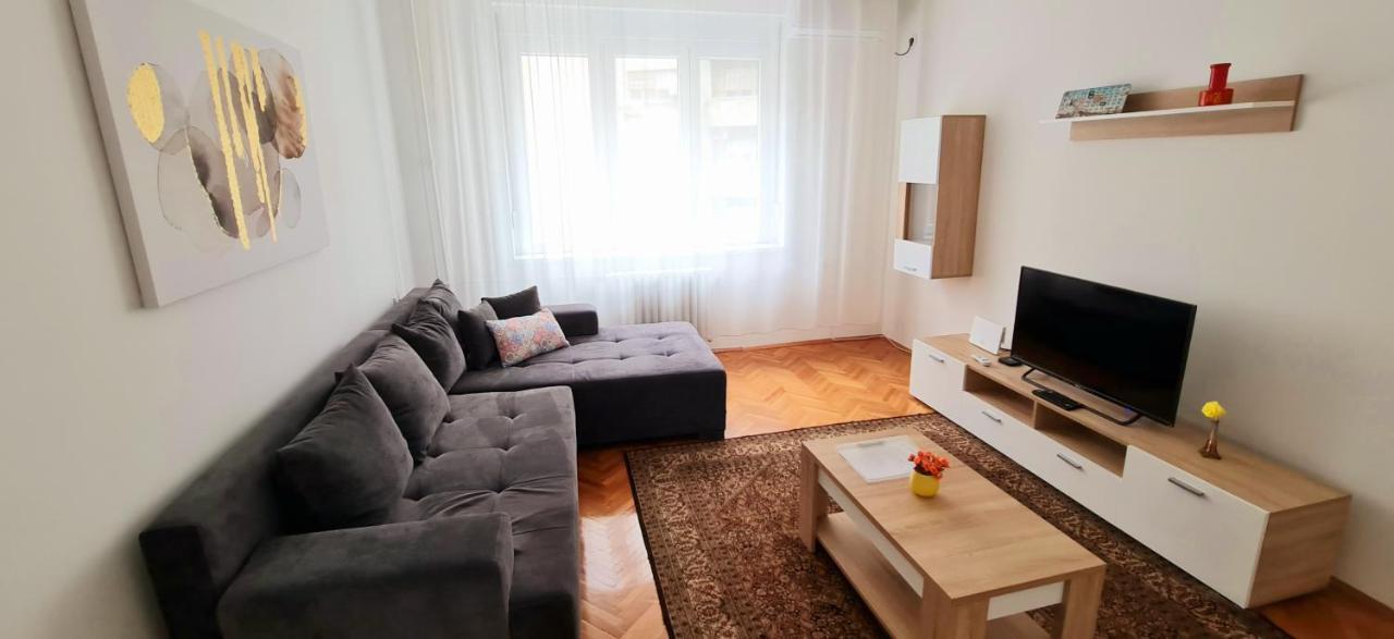 Downtown Star Apartment Белград Екстериор снимка