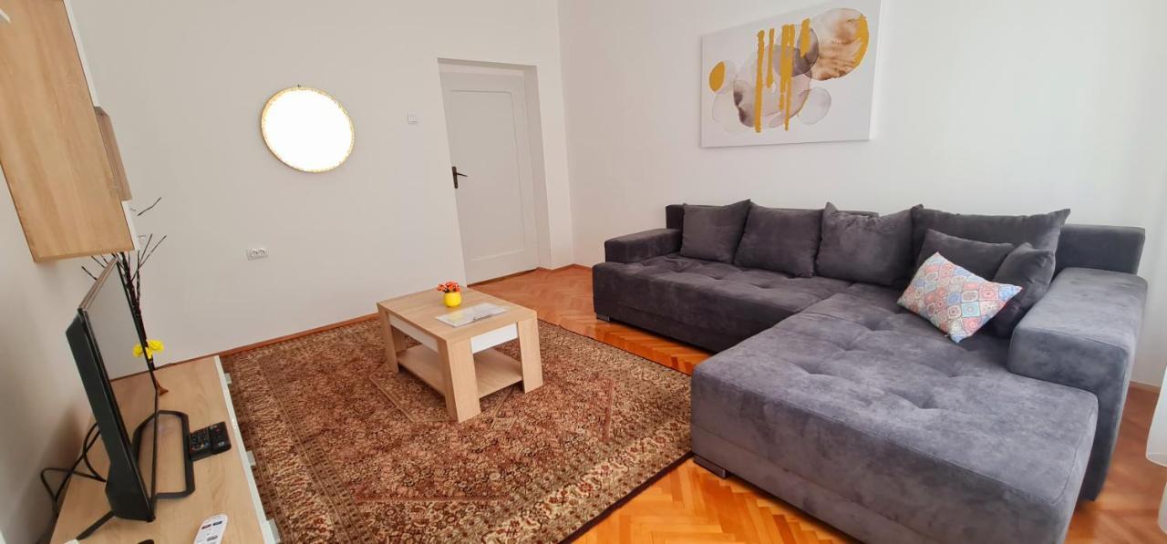 Downtown Star Apartment Белград Екстериор снимка