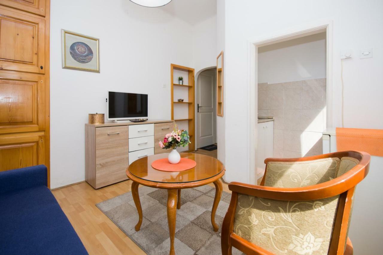 Downtown Star Apartment Белград Екстериор снимка